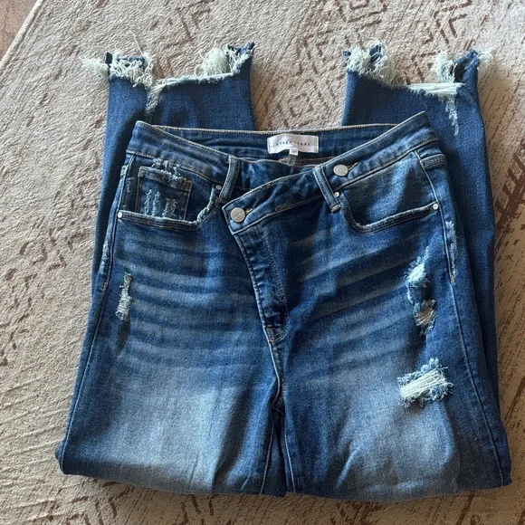 Risen Crossover Distressed Girlfriend Jeans - Picture 1 of 13